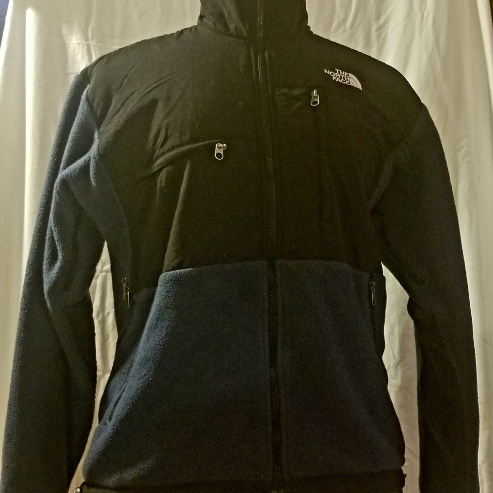 The Northface Denali Jacket. Men's small jacket.